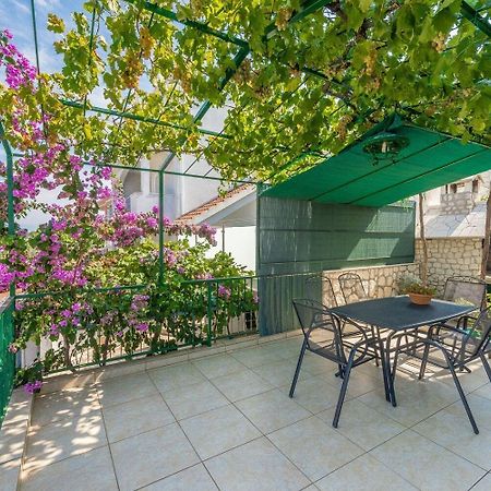 Apartment Bubi Trogir Exterior foto