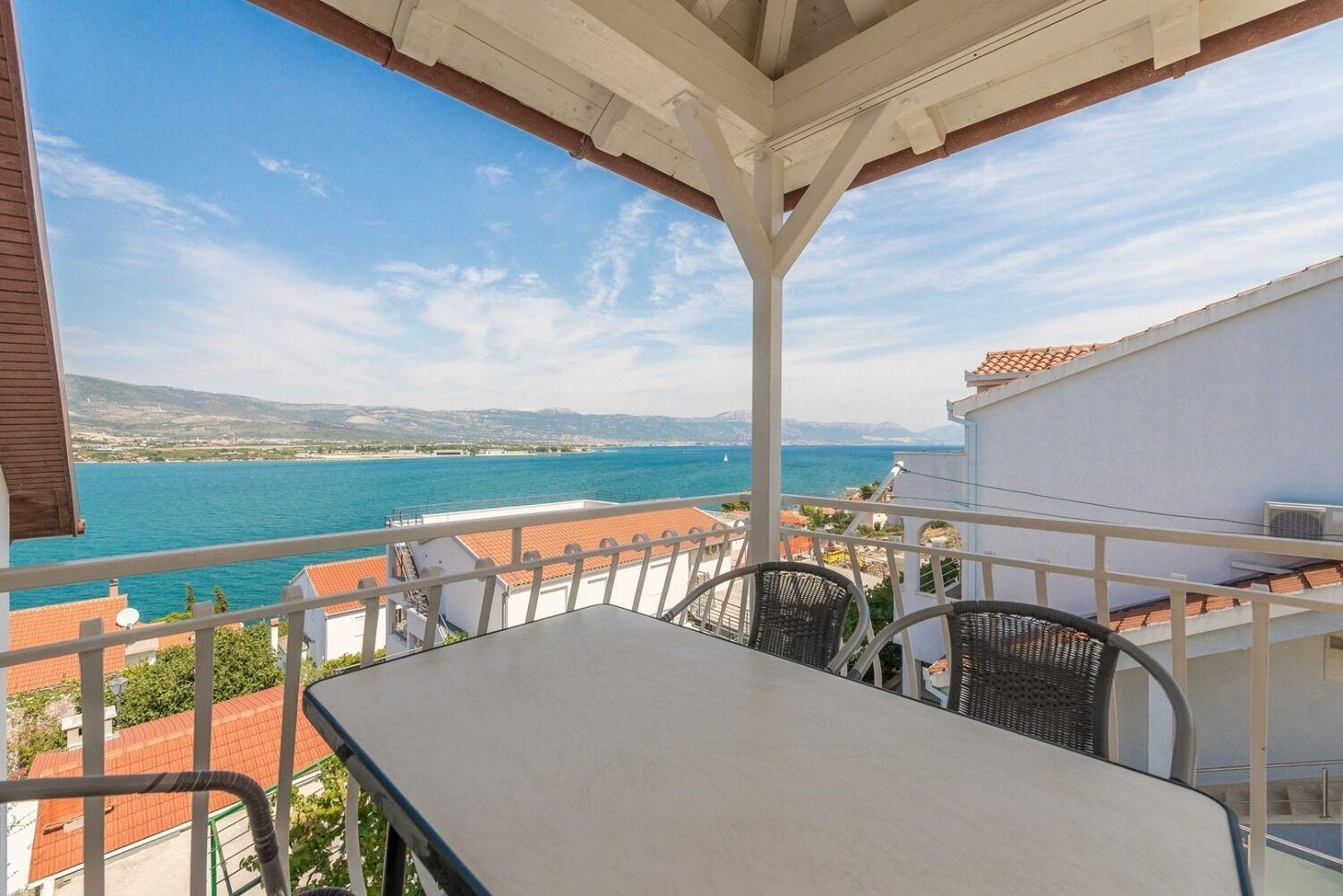 Apartment Bubi Trogir Exterior foto