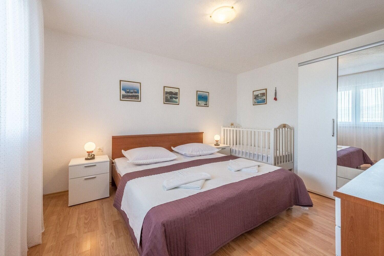 Apartment Bubi Trogir Exterior foto